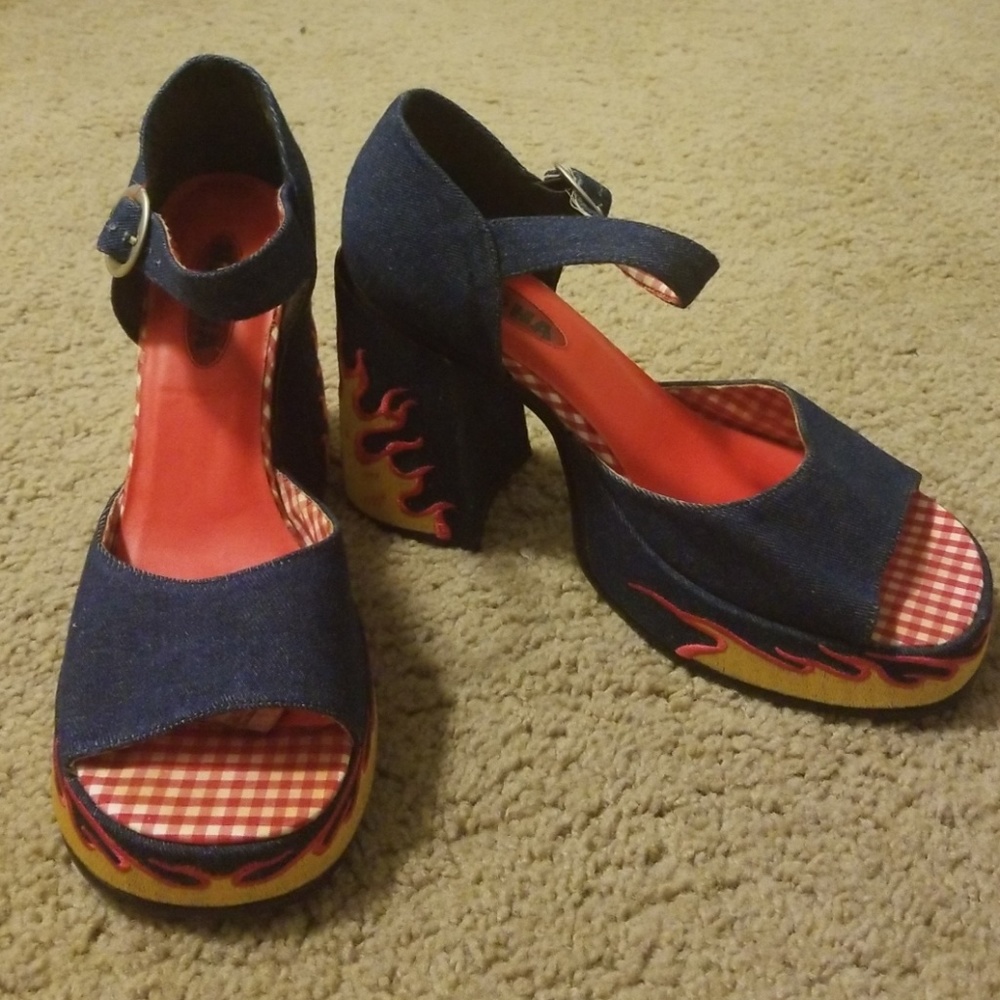 Shoes